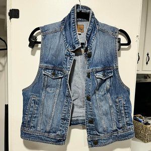 AMERICAN EAGLE DENIM VEST